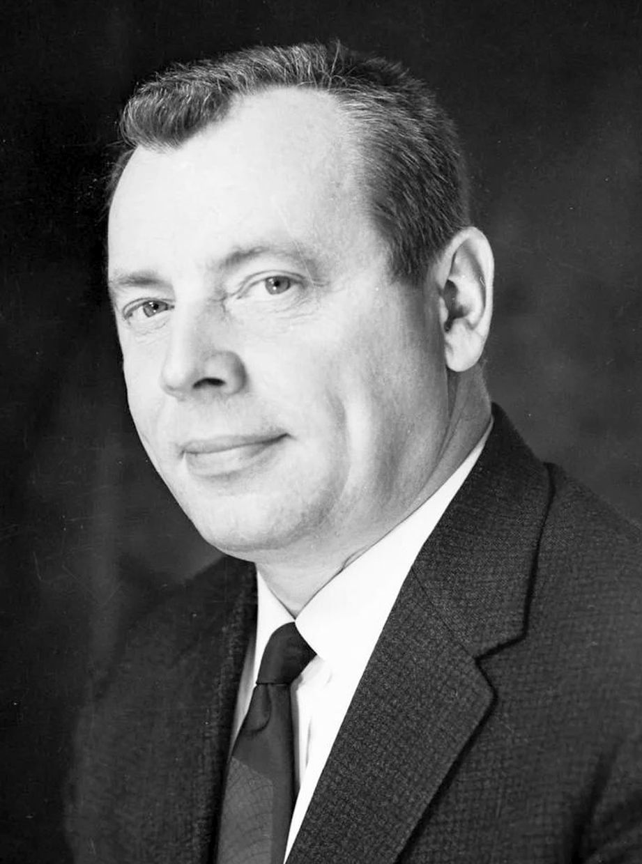 Бернард Ладыш